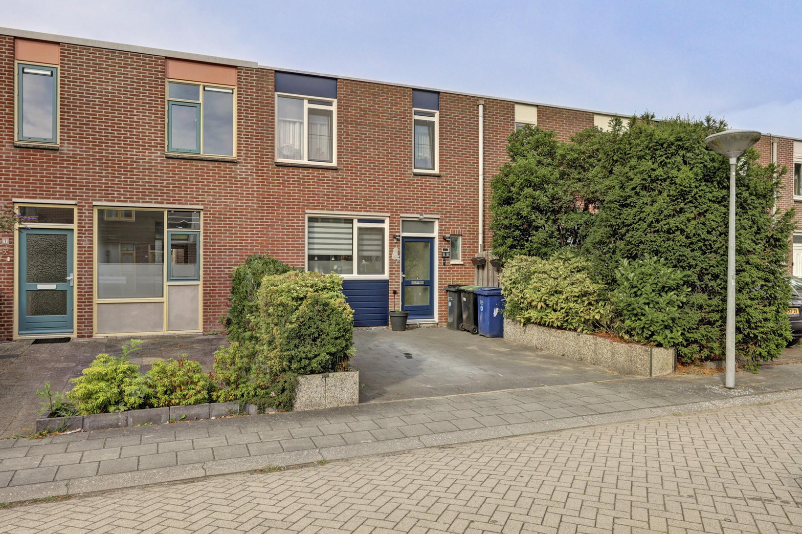 Tussenwoning te koop: Geldropstraat 9, Almere