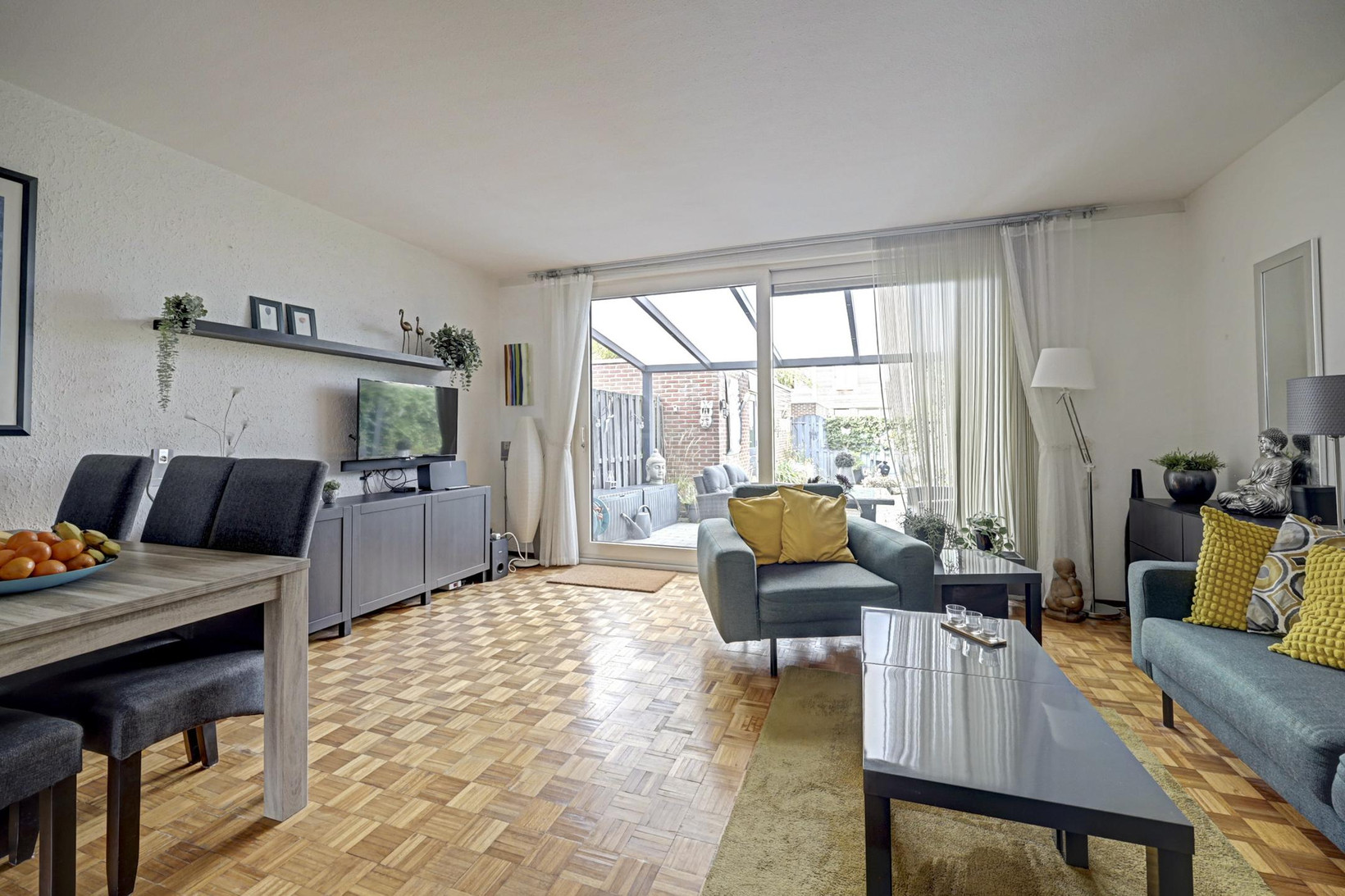 Tussenwoning te koop: Geldropstraat 9, Almere