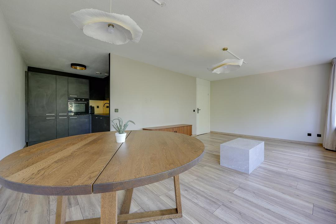 Appartement te koop: Peter Sellershof 92, Almere