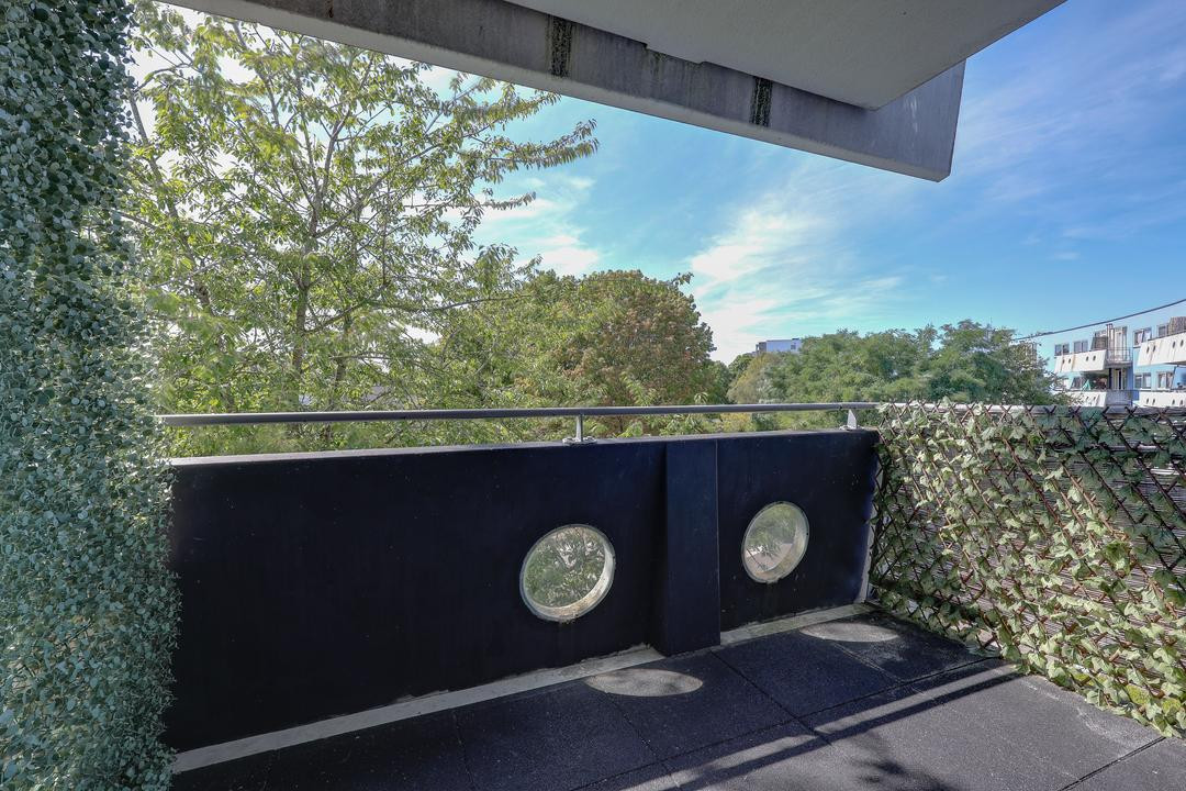 Appartement te koop: Peter Sellershof 92, Almere