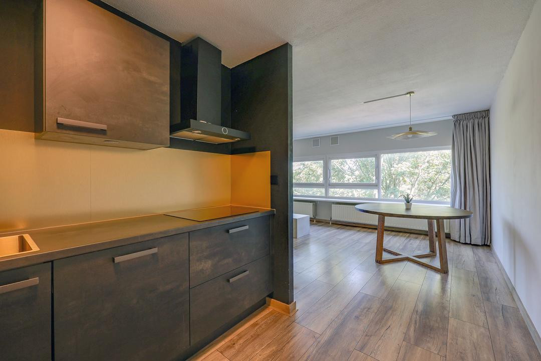 Appartement te koop: Peter Sellershof 92, Almere