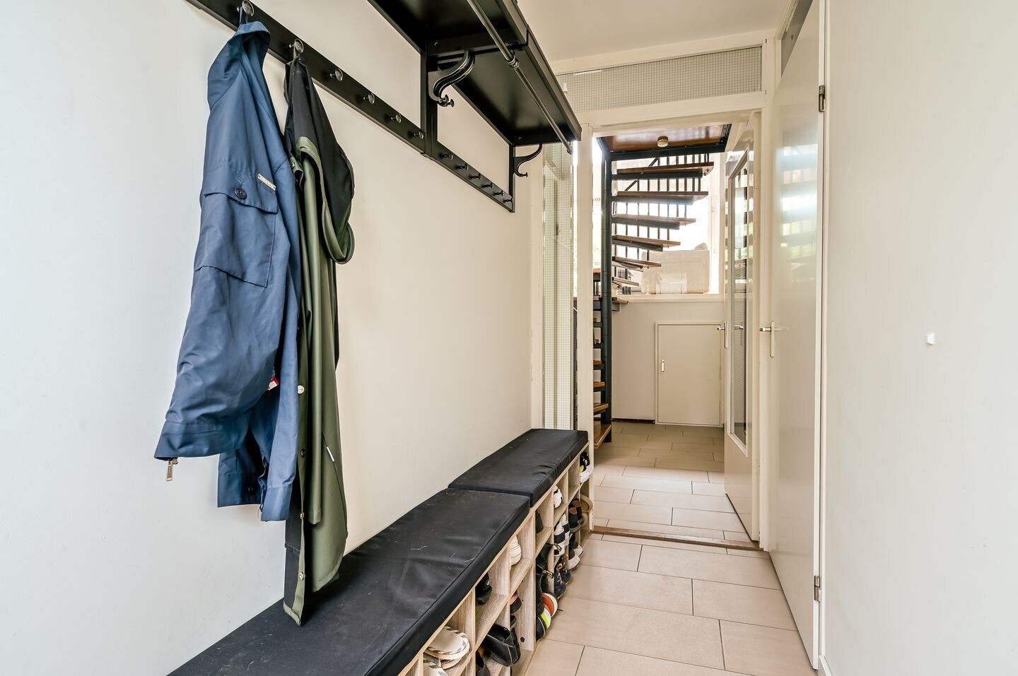 Tussenwoning te koop: James Stewartstraat 17, Almere