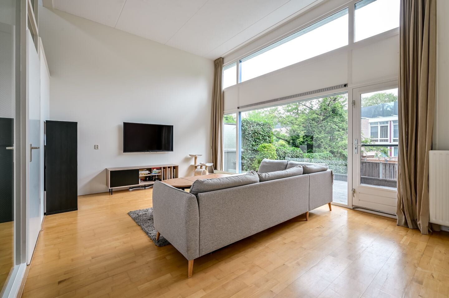 Tussenwoning te koop: James Stewartstraat 17, Almere