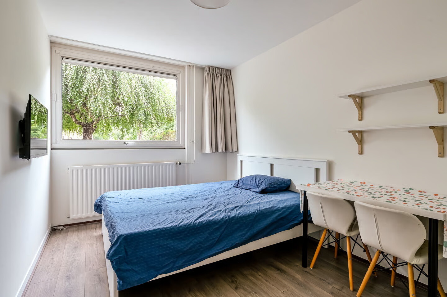 Tussenwoning te koop: James Stewartstraat 17, Almere