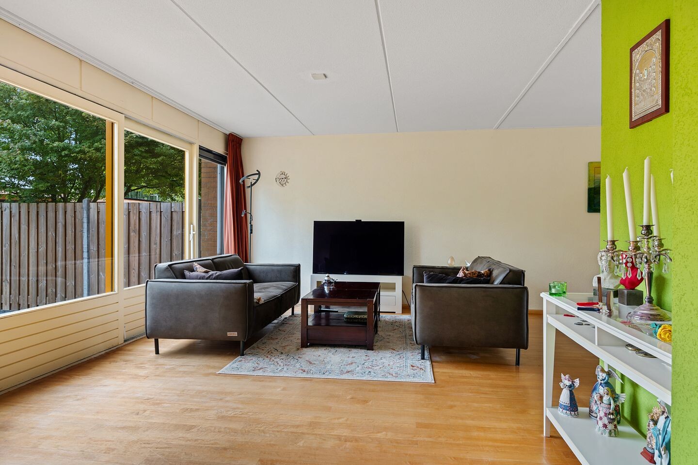 Tussenwoning te koop: Humphrey Bogartstraat 6, Almere
