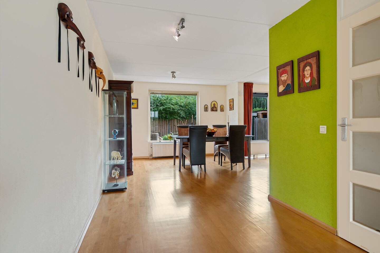 Tussenwoning te koop: Humphrey Bogartstraat 6, Almere