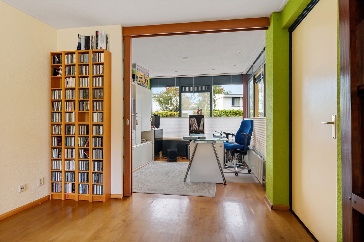 Tussenwoning te koop: Humphrey Bogartstraat 6, Almere