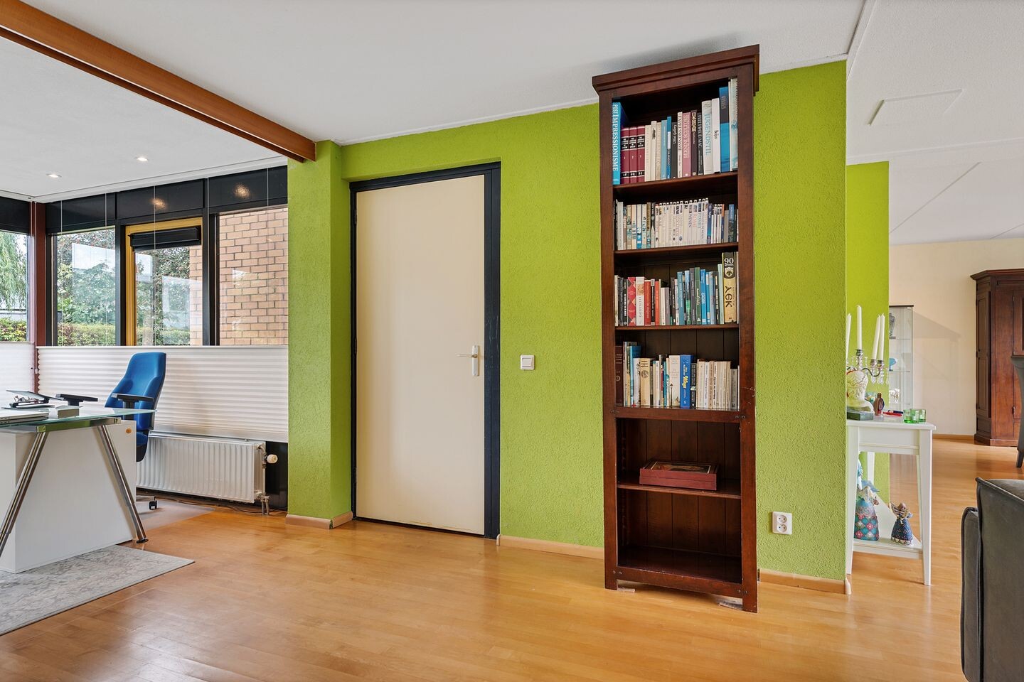 Tussenwoning te koop: Humphrey Bogartstraat 6, Almere