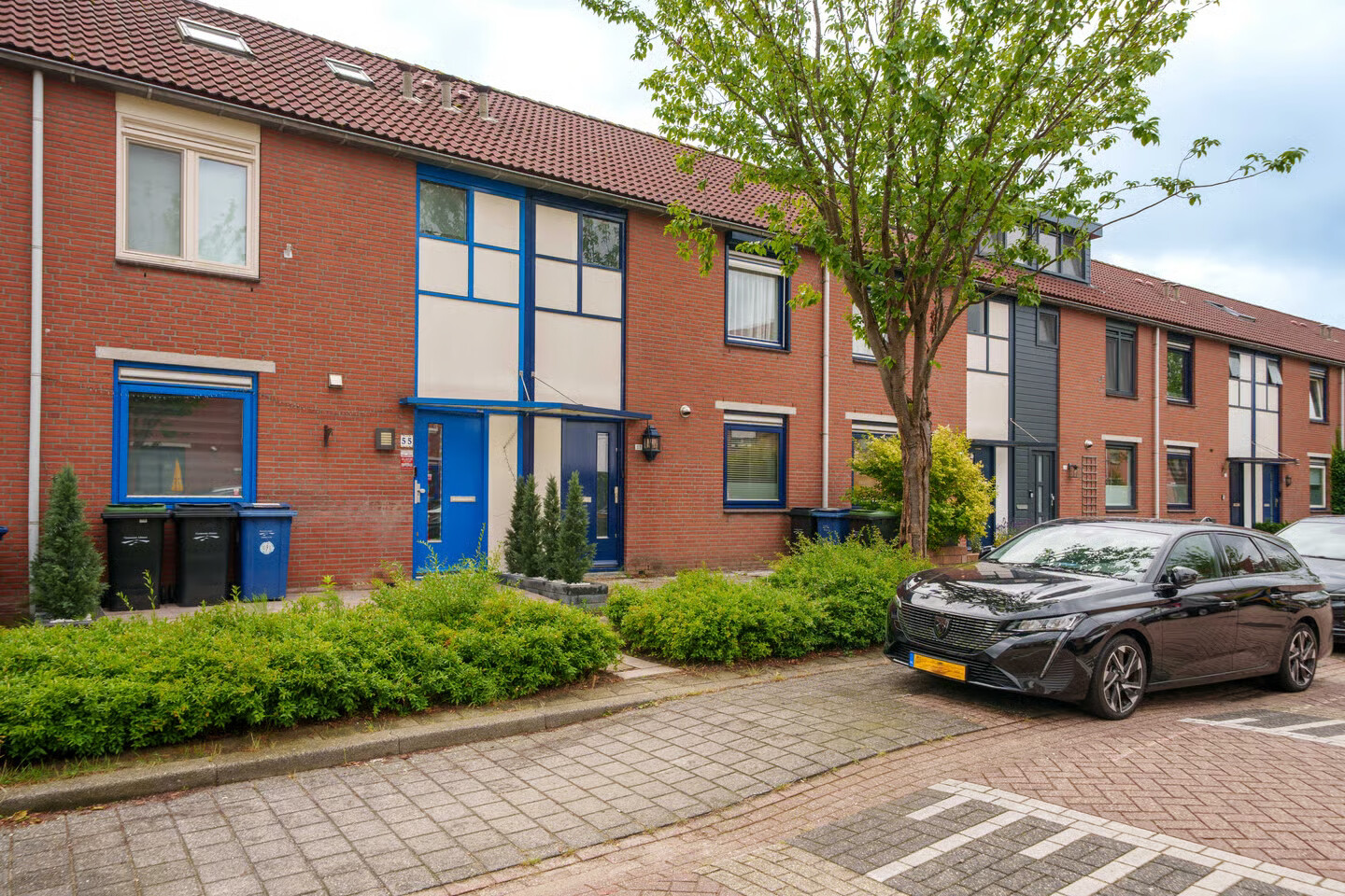 Tussenwoning te koop: Max Takstraat 57, Almere