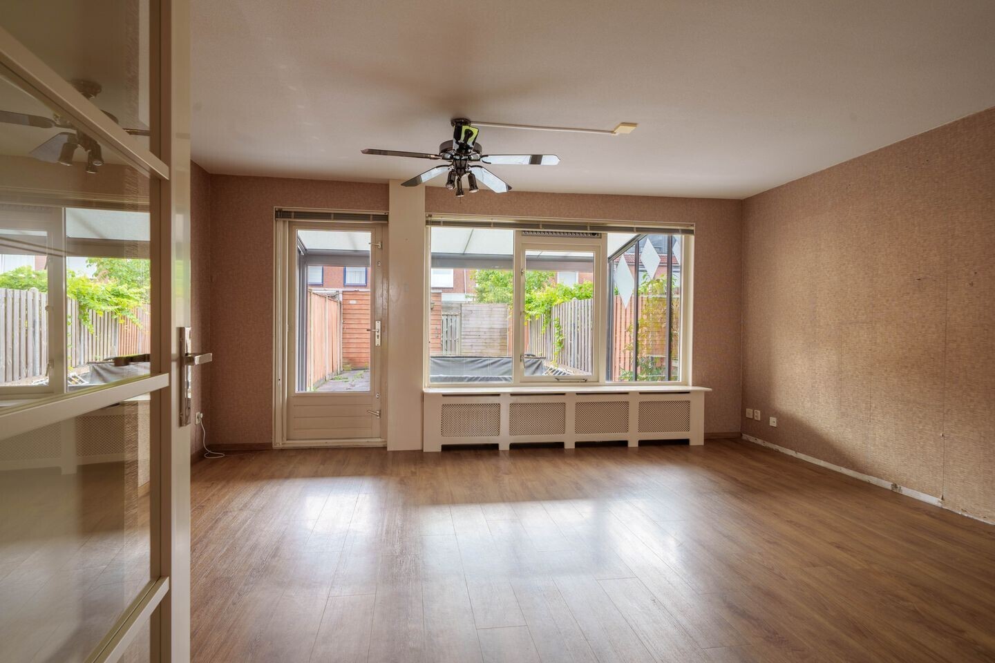 Tussenwoning te koop: Max Takstraat 57, Almere