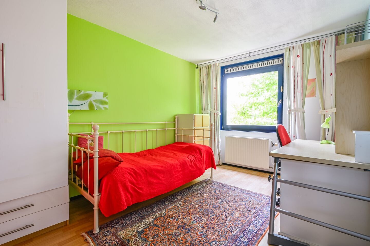 Tussenwoning te koop: Max Takstraat 6, Almere