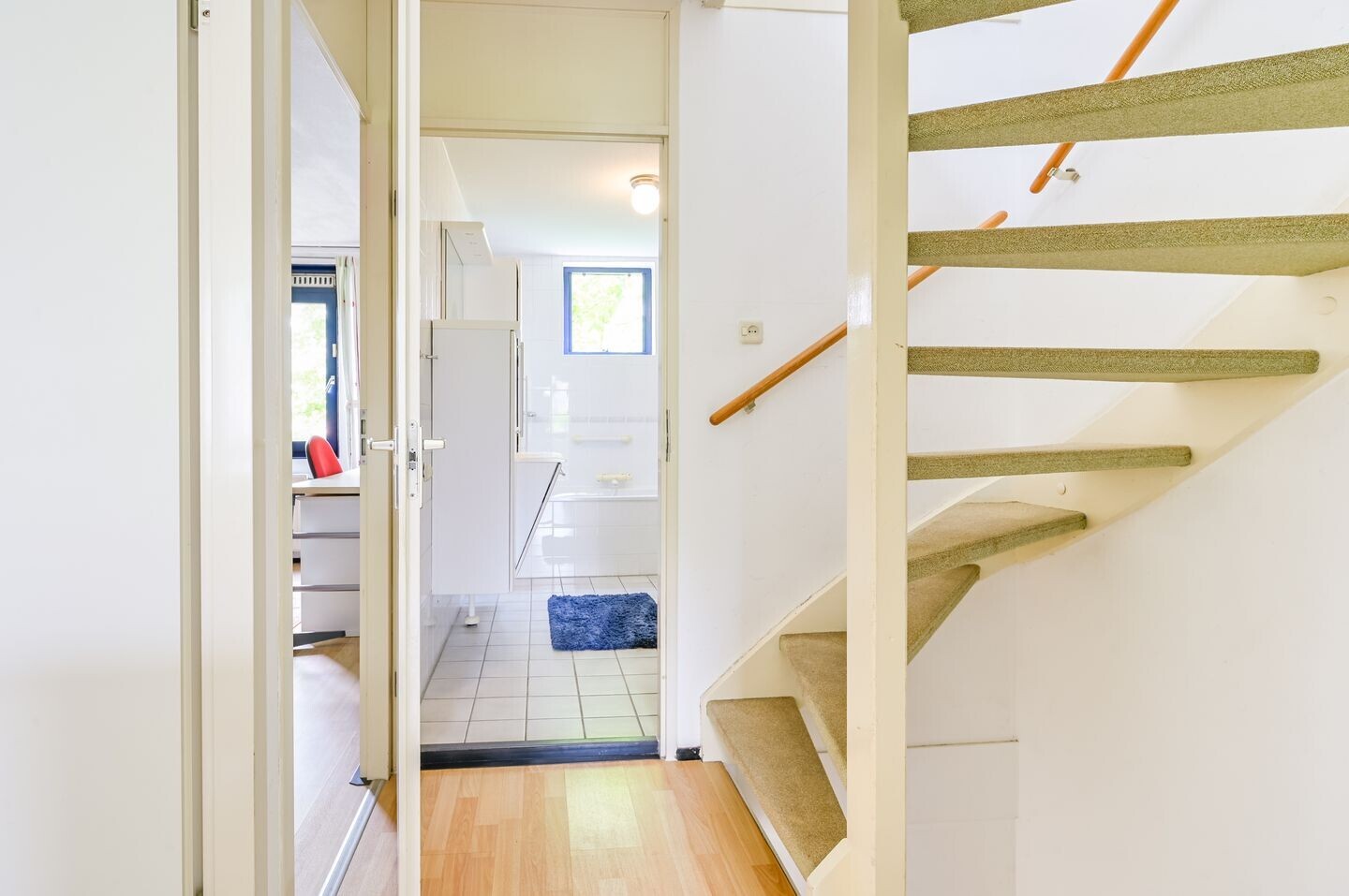 Tussenwoning te koop: Max Takstraat 6, Almere