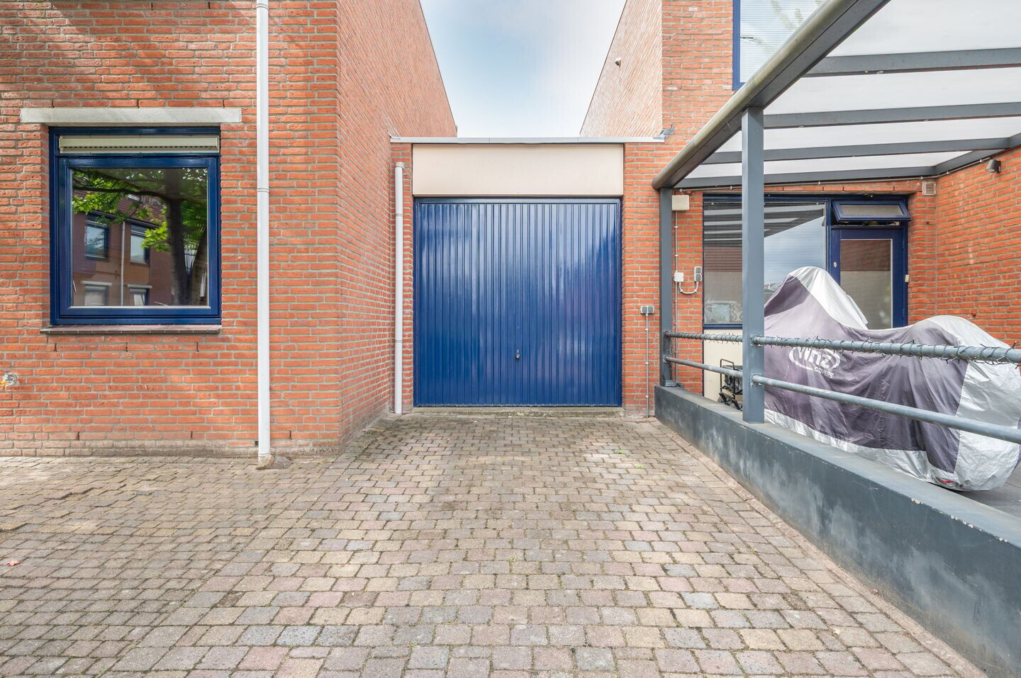 Tussenwoning te koop: Max Takstraat 6, Almere