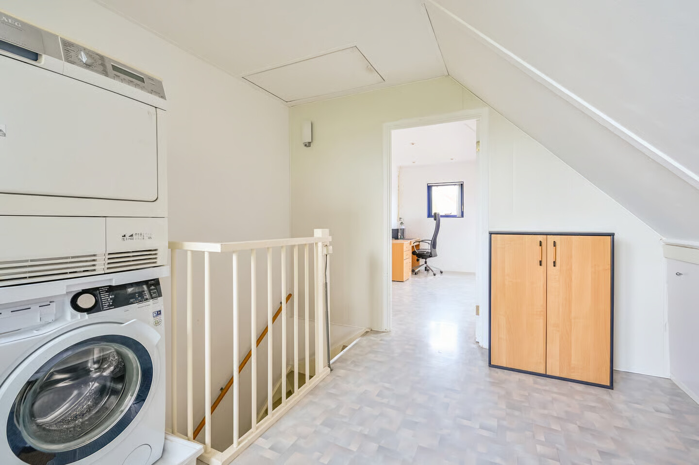 Tussenwoning te koop: Max Takstraat 6, Almere