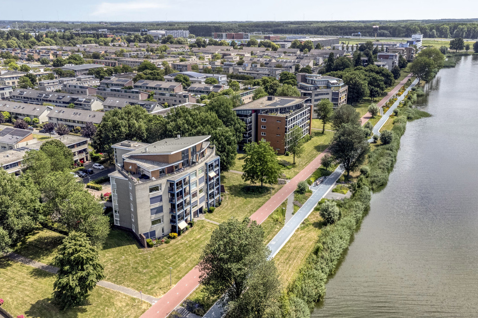 Appartement te koop: Fellinilaan 222, Almere