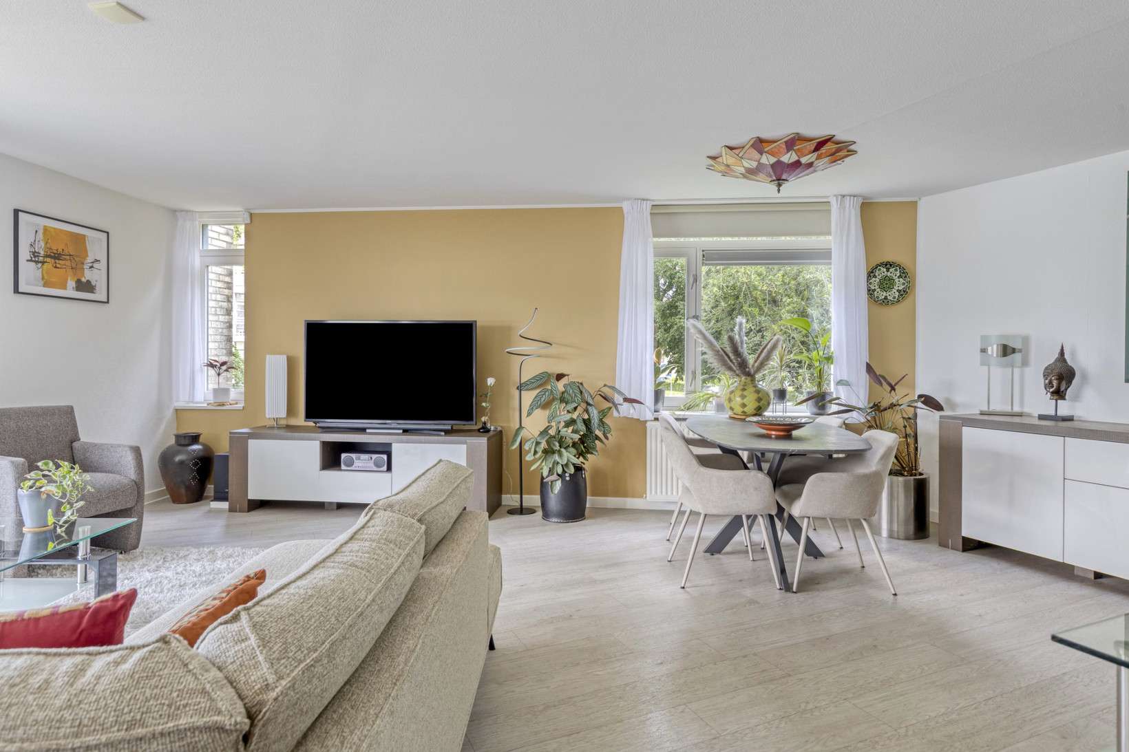 Appartement te koop: Fellinilaan 222, Almere