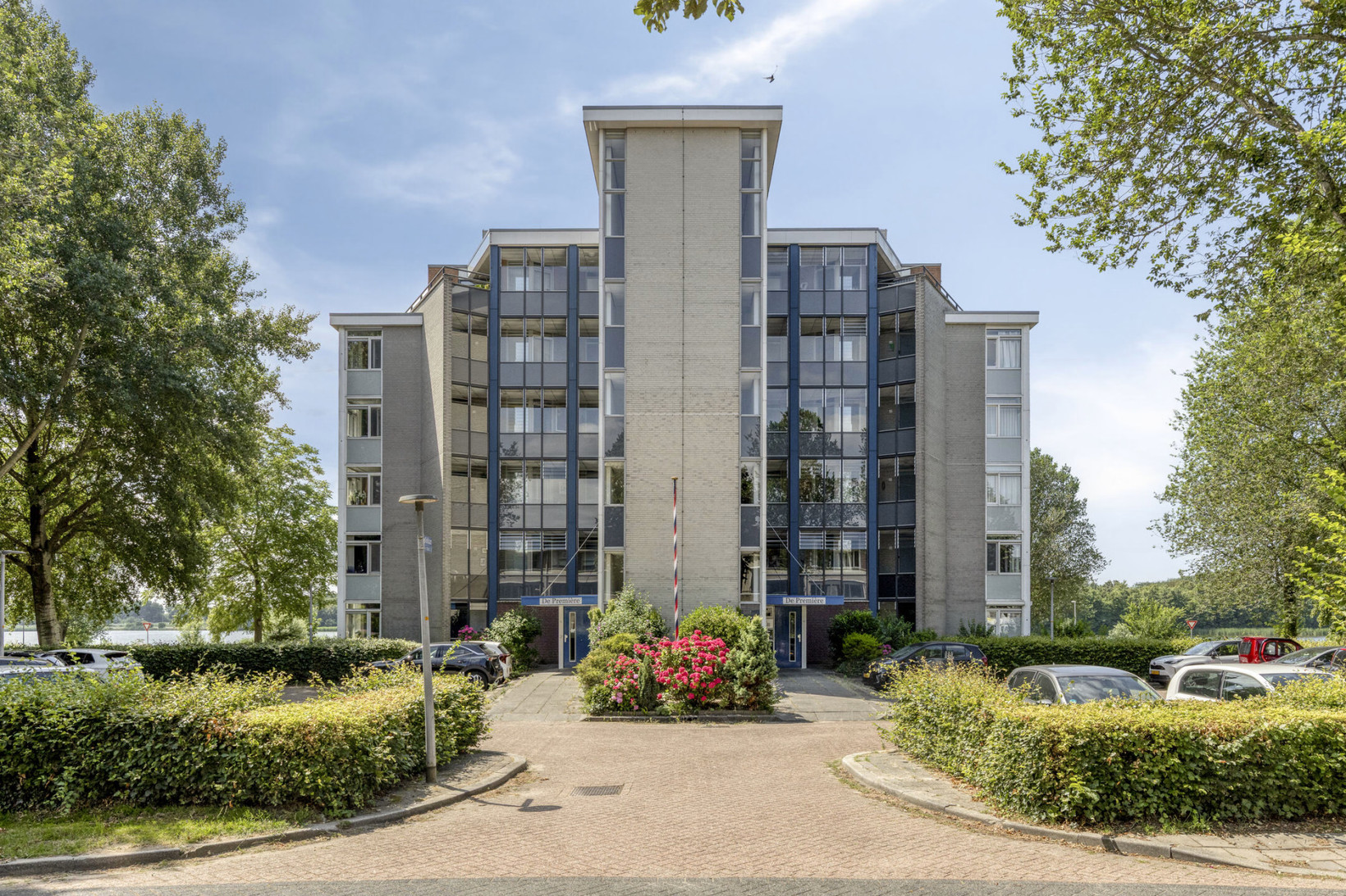 Appartement te koop: Fellinilaan 222, Almere