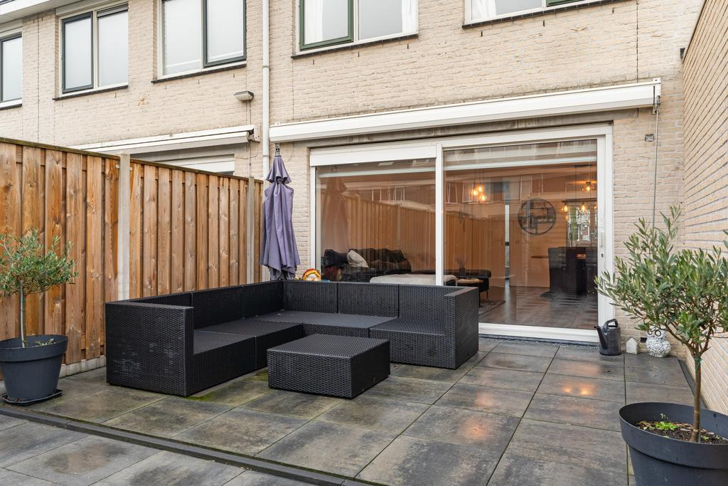 Tussenwoning te koop: Hitchcocklaan 133, Almere