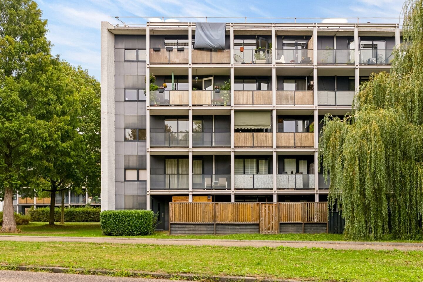 Appartement te koop: Gleditsiastraat 57, Almere