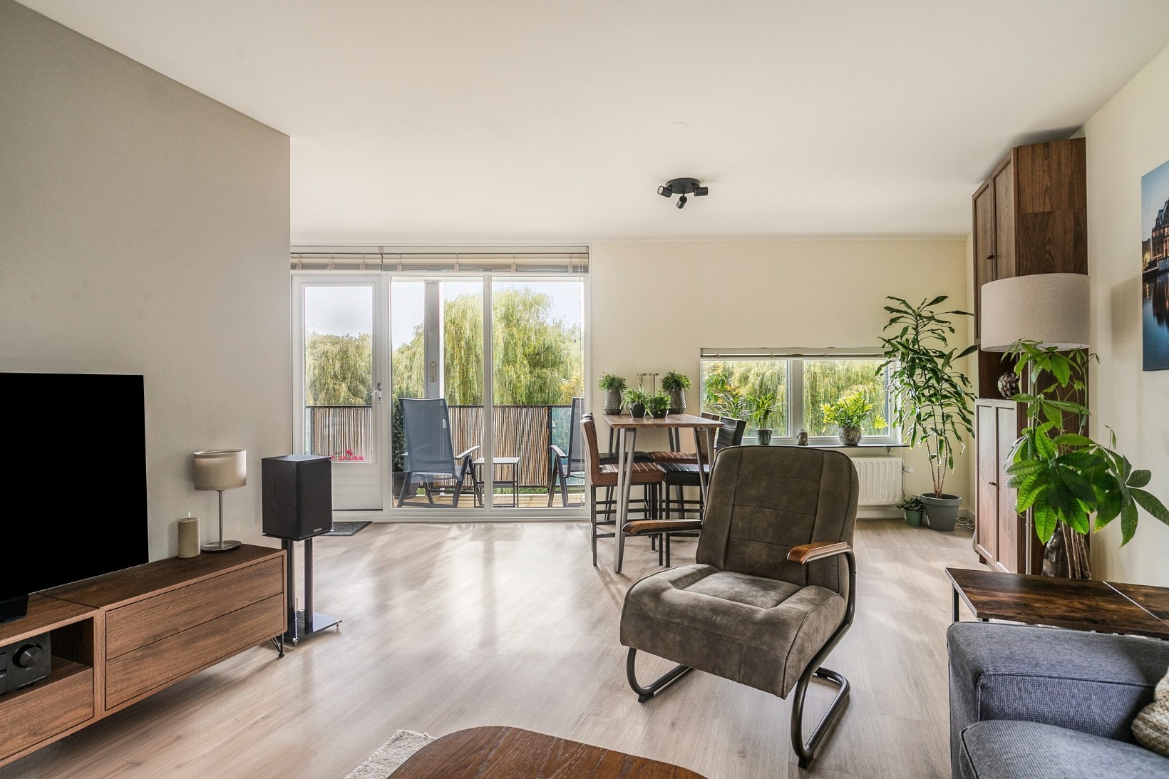 Appartement te koop: Gleditsiastraat 65, Almere