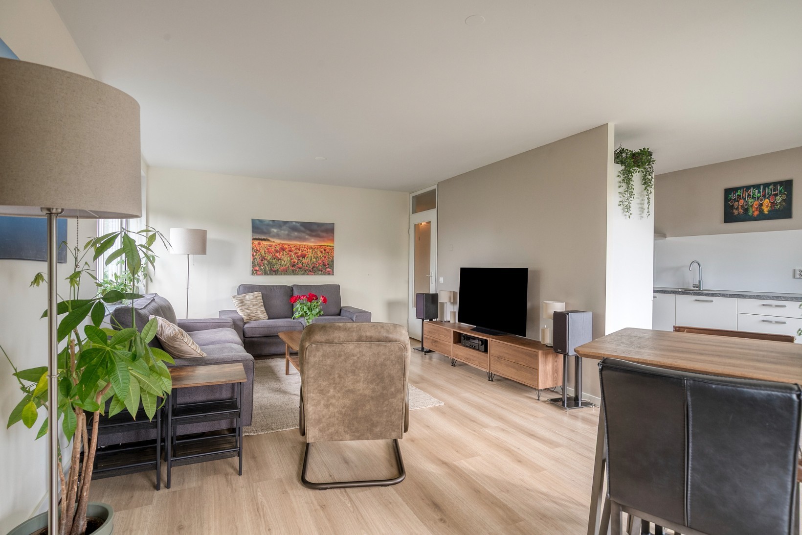 Appartement te koop: Gleditsiastraat 65, Almere