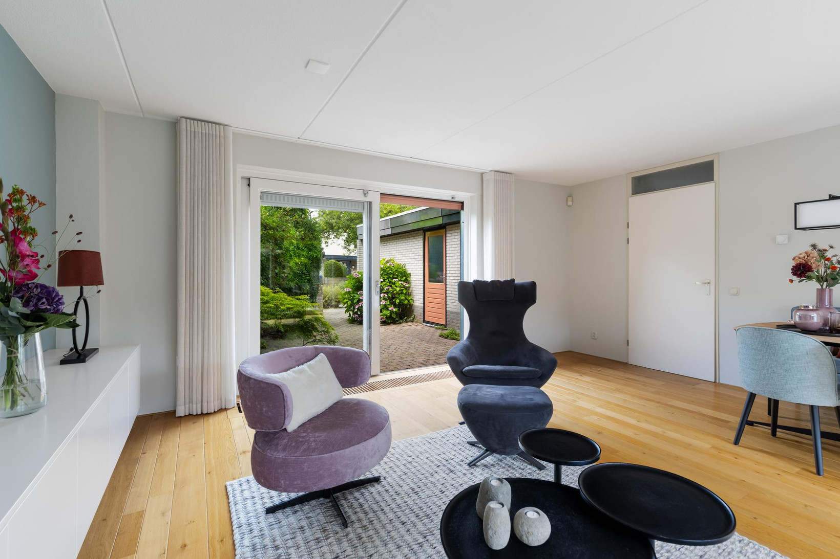 Tussenwoning te koop: Esdoornplantsoen 30, Almere