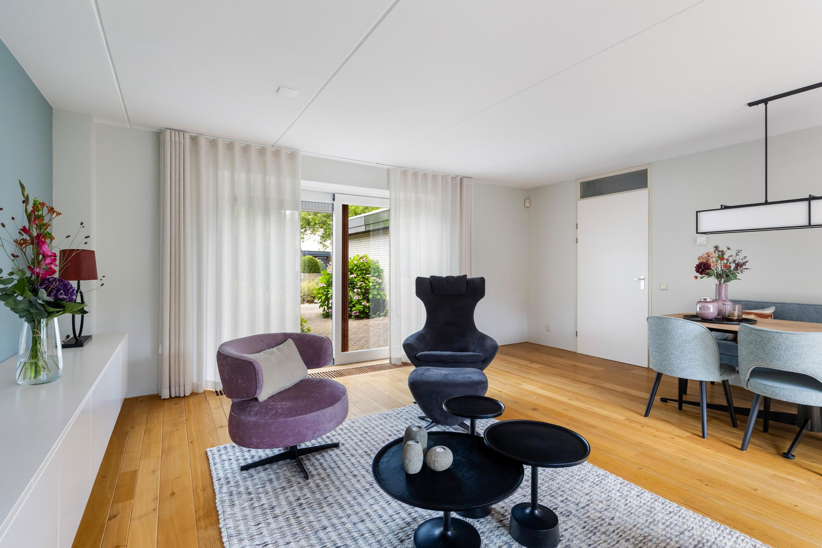 Tussenwoning te koop: Esdoornplantsoen 30, Almere