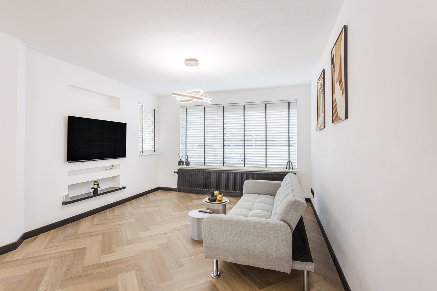 Tussenwoning te koop: Ebenezer Howardpark 12, Almere