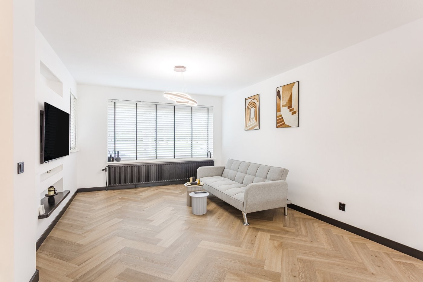 Tussenwoning te koop: Ebenezer Howardpark 12, Almere