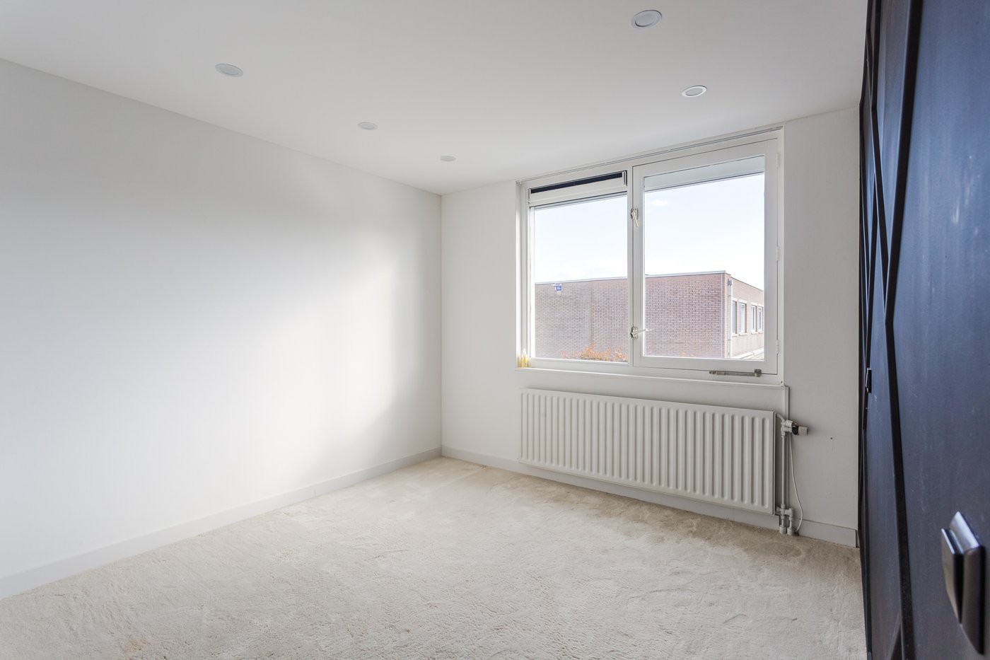 Tussenwoning te koop: Ebenezer Howardpark 12, Almere