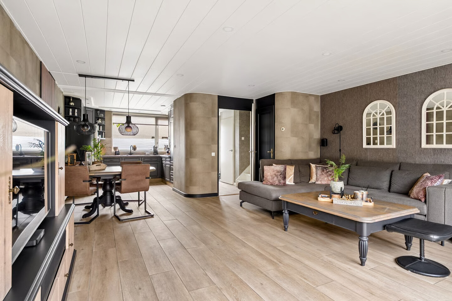 Tussenwoning te koop: Troikastraat 31, Almere