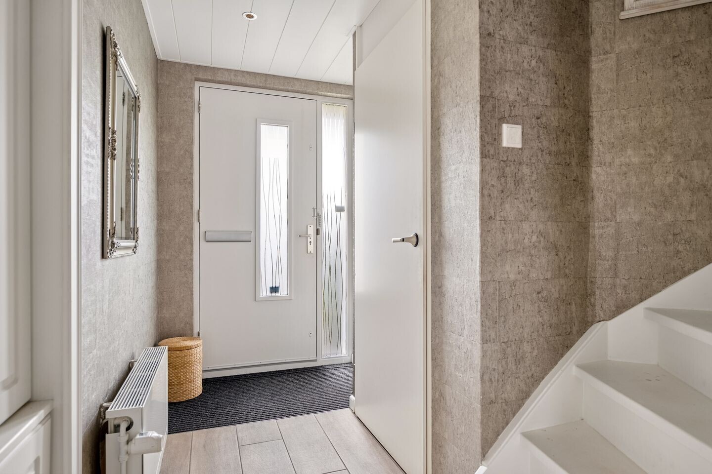 Tussenwoning te koop: Troikastraat 31, Almere