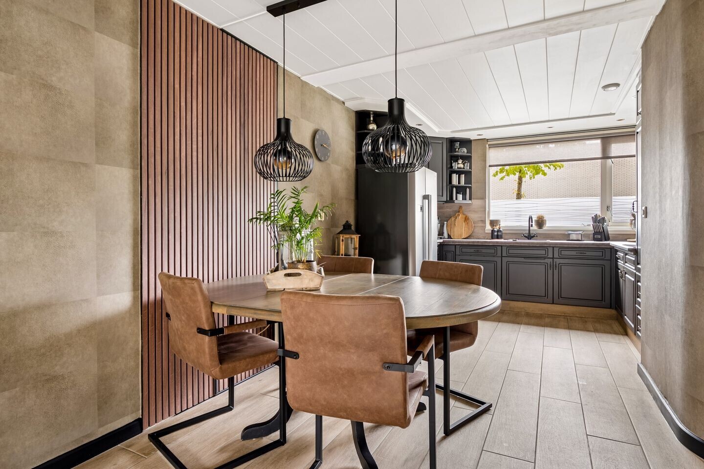 Tussenwoning te koop: Troikastraat 31, Almere