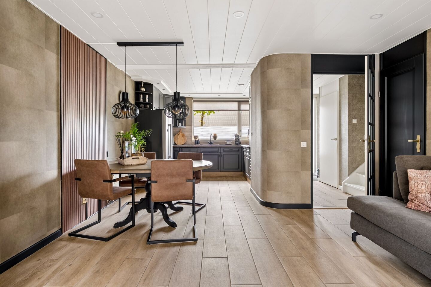 Tussenwoning te koop: Troikastraat 31, Almere