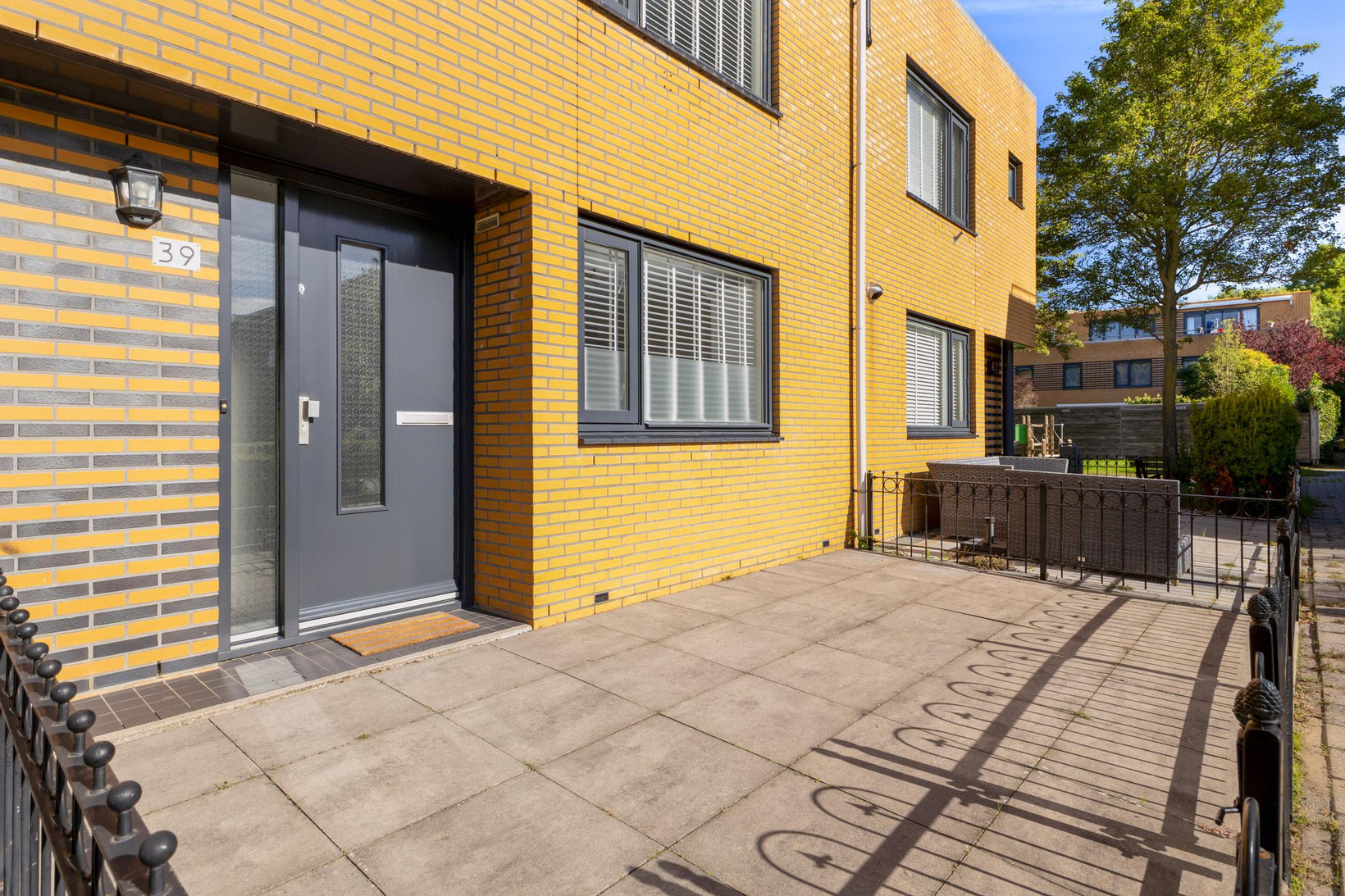 Tussenwoning te koop: Troikastraat 39, Almere