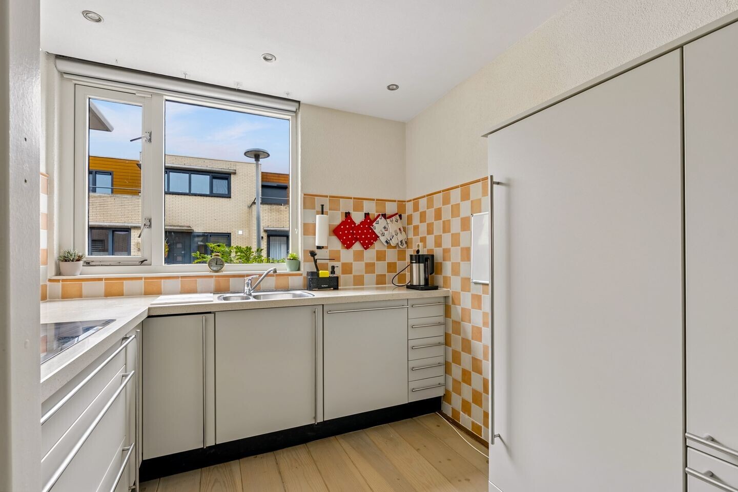 Tussenwoning te koop: Troikastraat 12, Almere