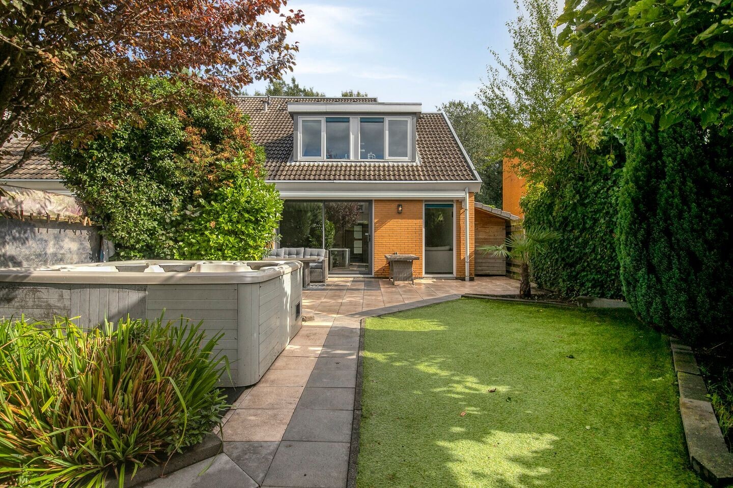 Hoekwoning te koop: Polonaisestraat 25, Almere