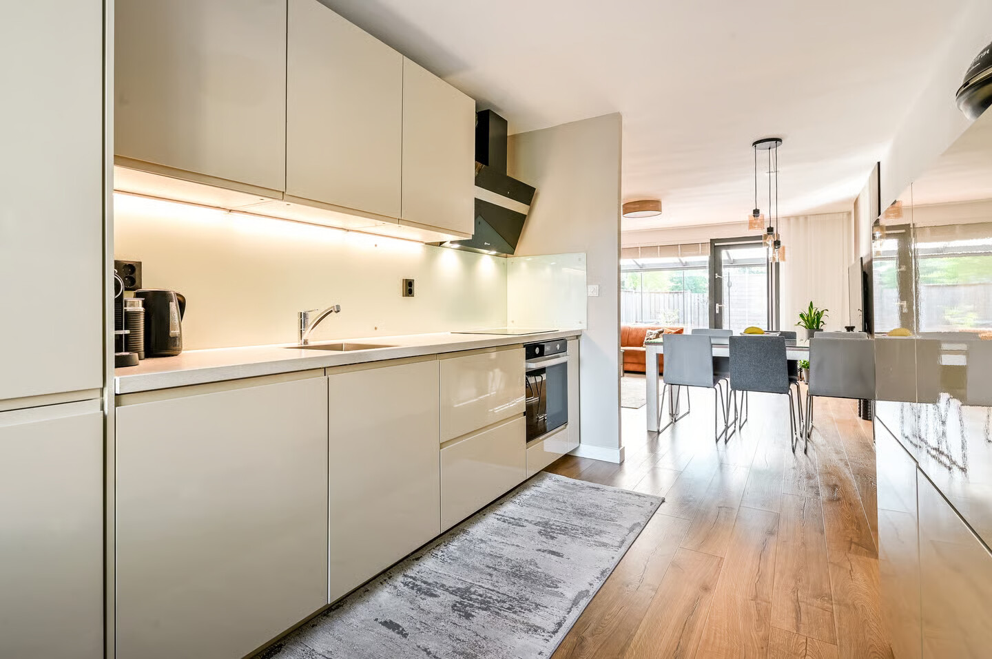 Hoekwoning te koop: Isadora Duncanweg 26, Almere