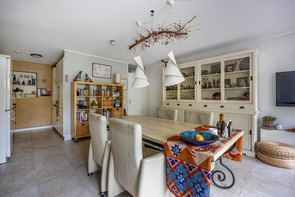 Tussenwoning te koop: Charlotte van Pallandtlaan 10, Almere