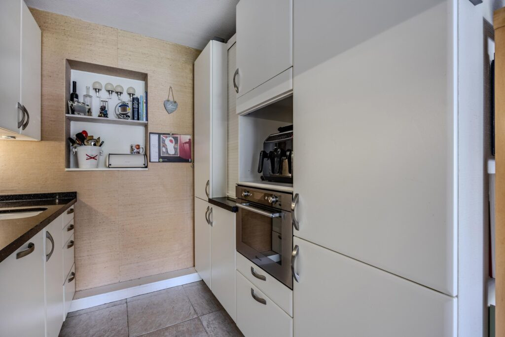 Tussenwoning te koop: Charlotte van Pallandtlaan 10, Almere