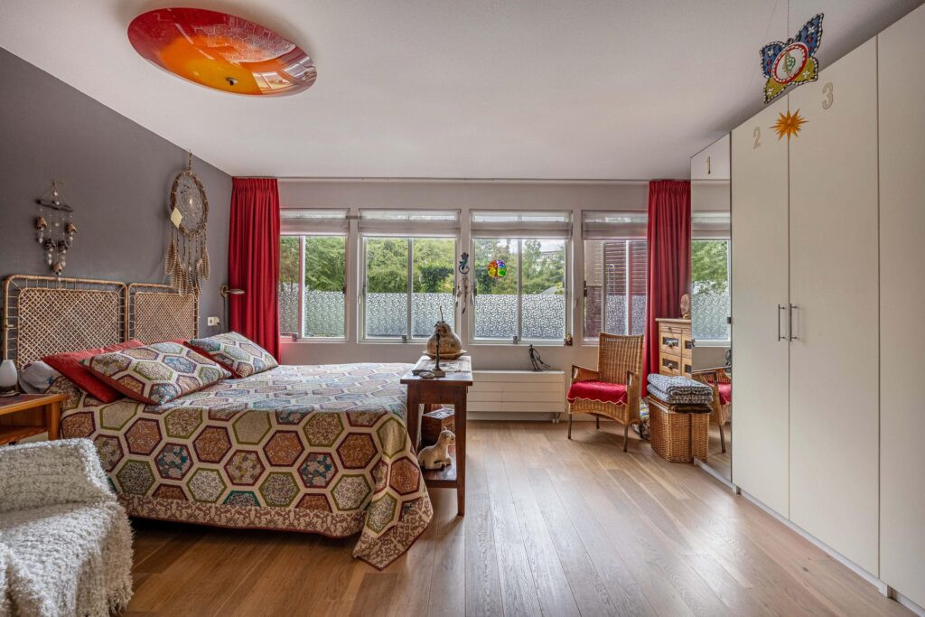 Tussenwoning te koop: Charlotte van Pallandtlaan 10, Almere