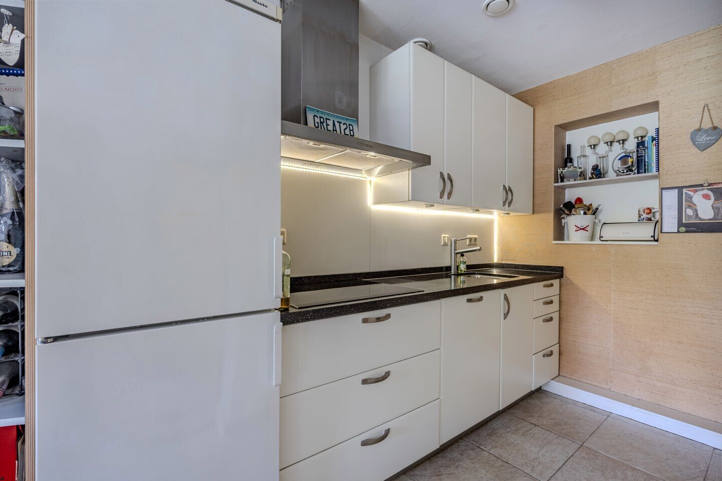 Tussenwoning te koop: Charlotte van Pallandtlaan 10, Almere