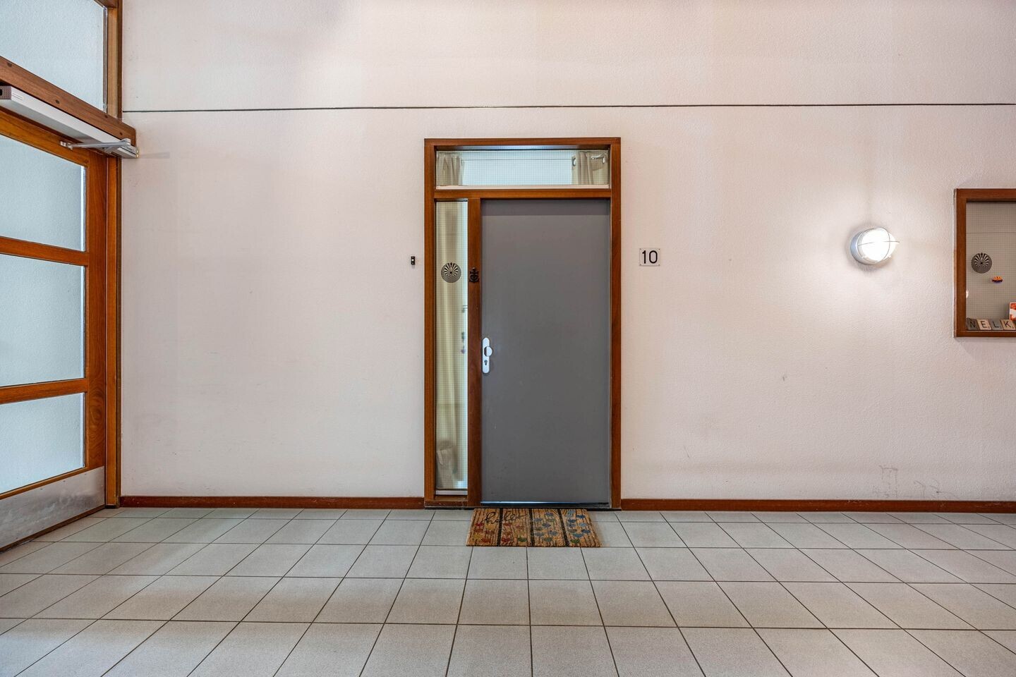 Tussenwoning te koop: Charlotte van Pallandtlaan 10, Almere