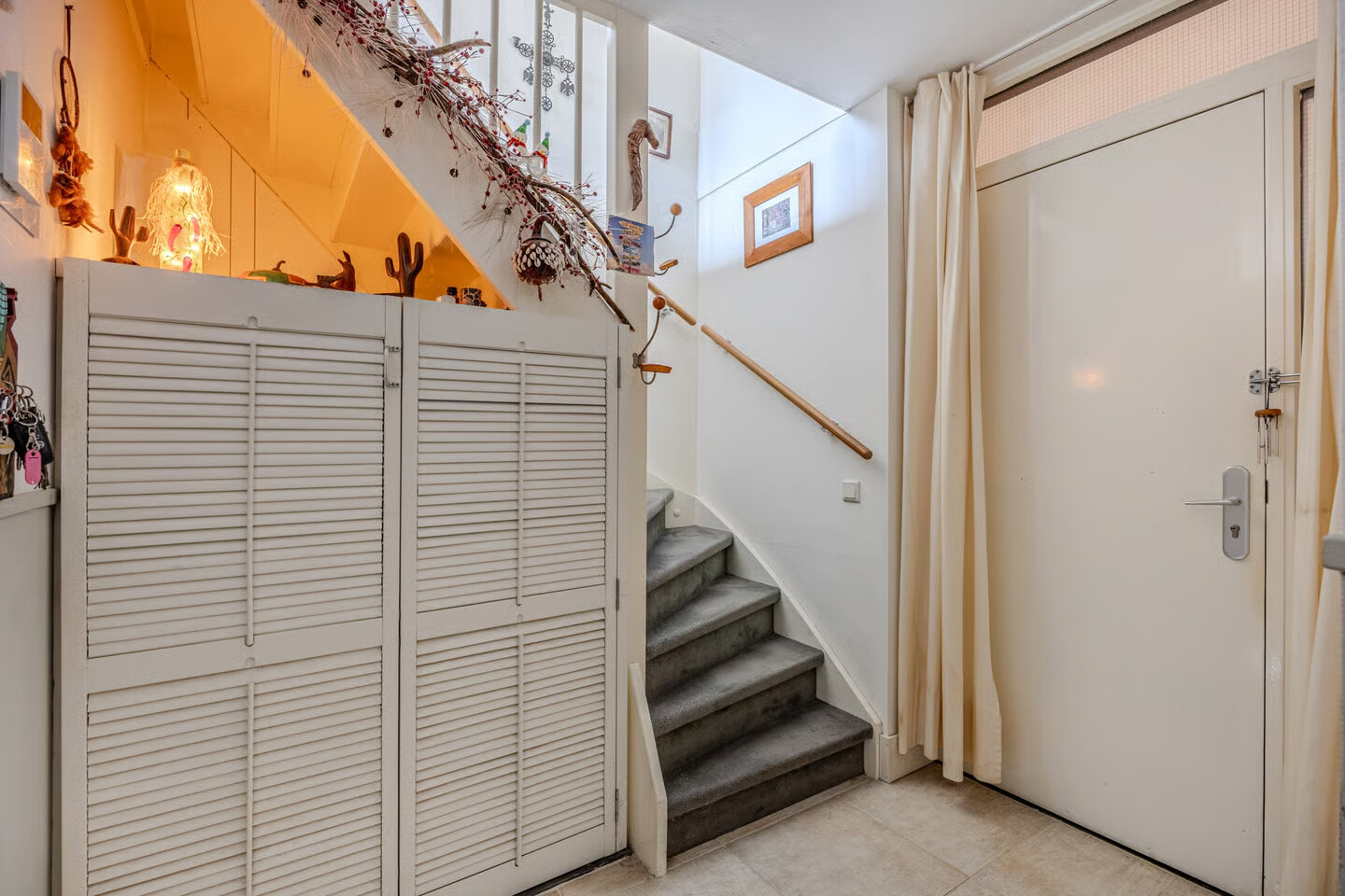 Tussenwoning te koop: Charlotte van Pallandtlaan 10, Almere