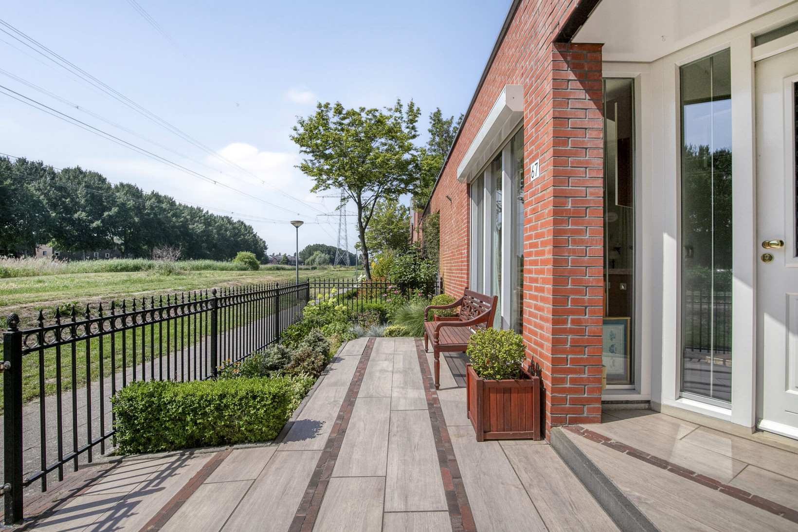 Tussenwoning te koop: Herman Kruyderstraat 67, Almere