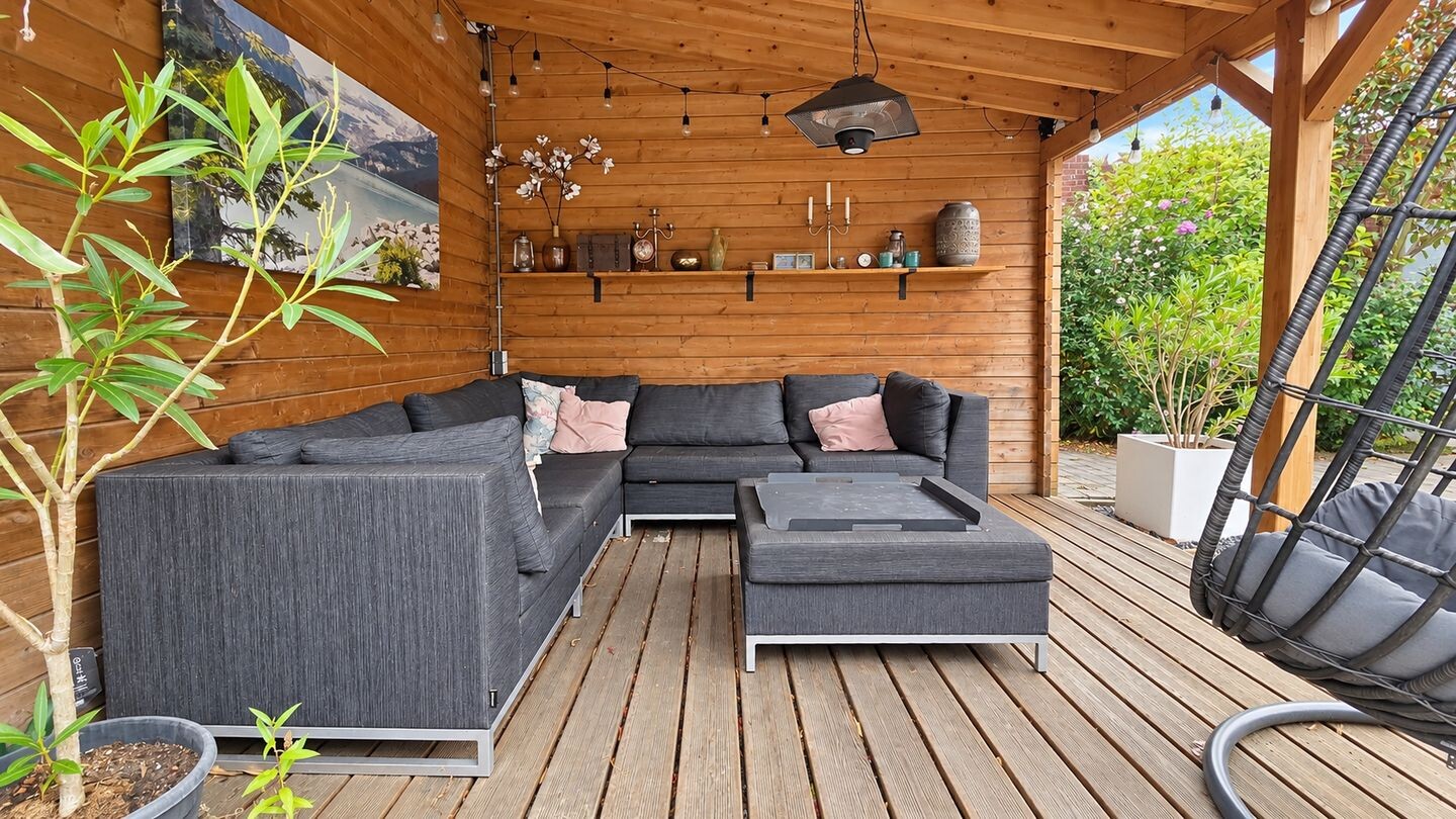 Hoekwoning te koop: Chagallweg 90, Almere
