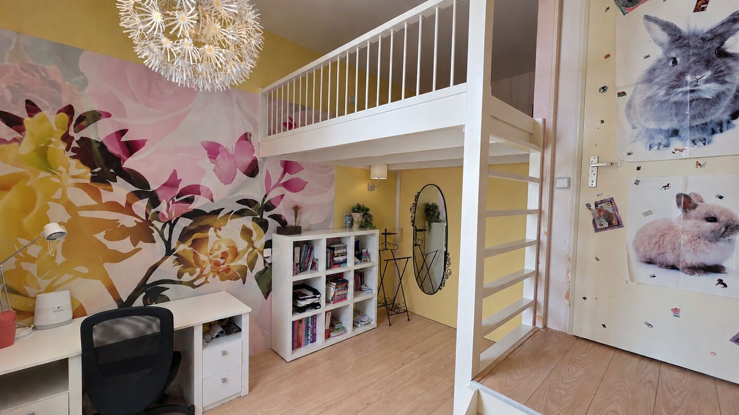 Hoekwoning te koop: Chagallweg 90, Almere