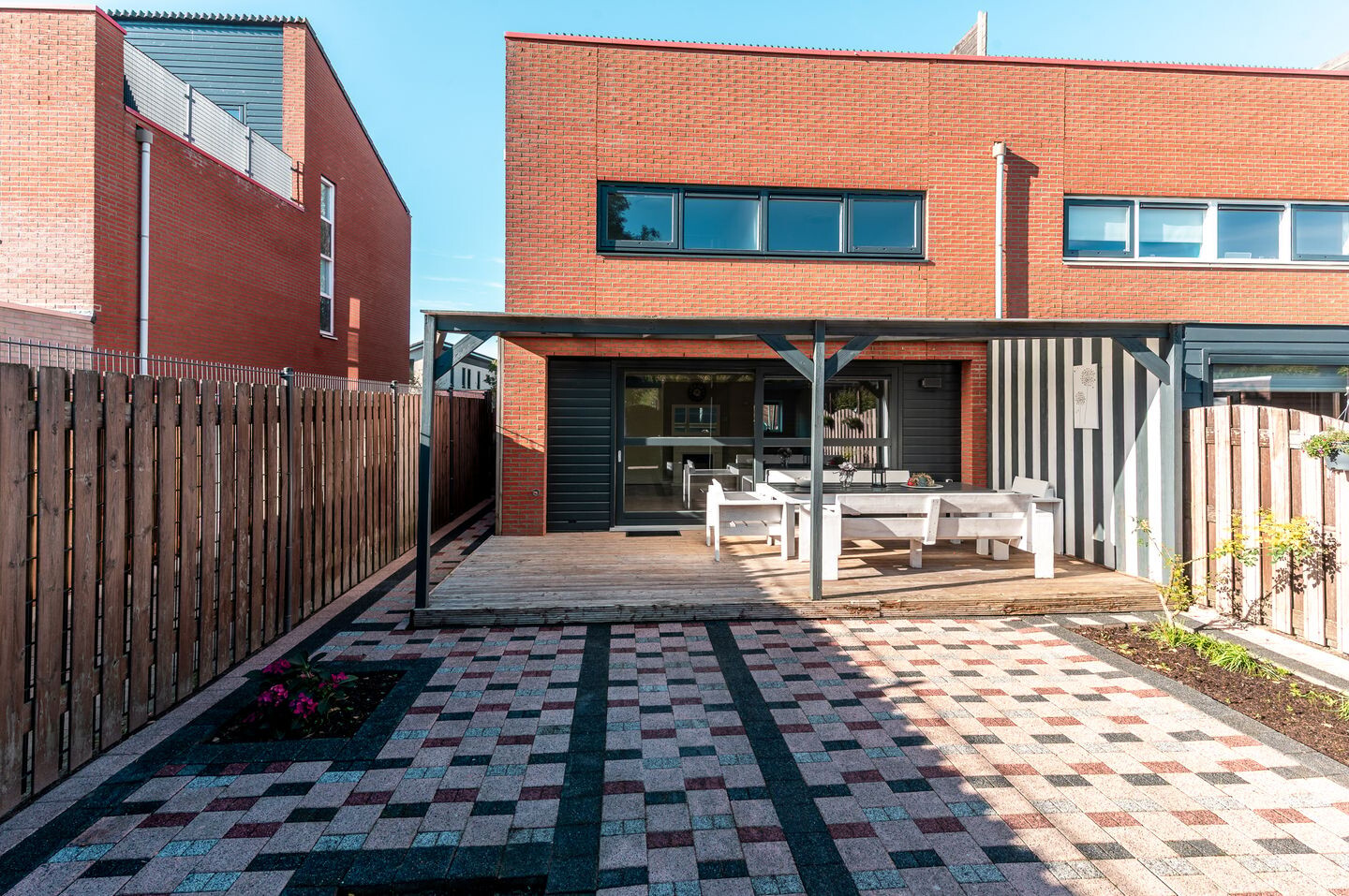 Hoekwoning te koop: Henry Moorestraat 36, Almere