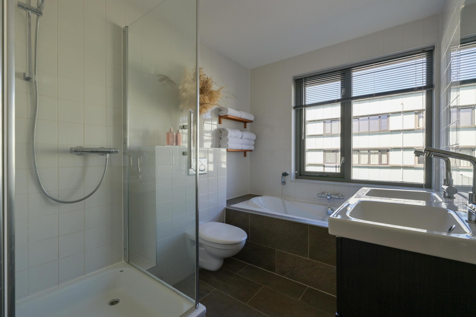Tussenwoning te koop: Monetstraat 8, Almere