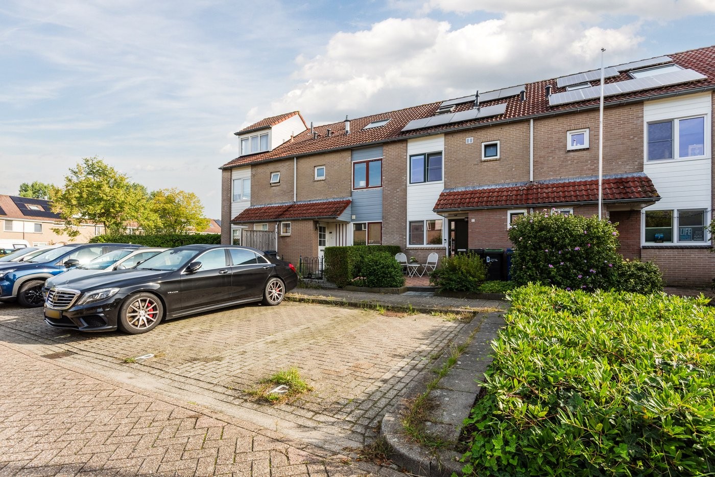 Tussenwoning te koop: Strijkmolenstraat 52, Almere